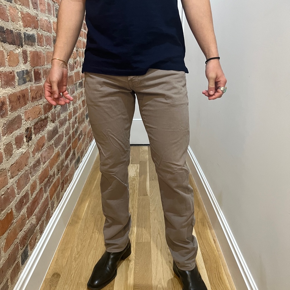 AG Graduate chinos